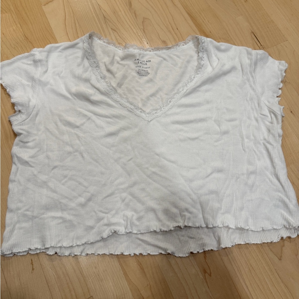 American Eagle Outfitters White Ribbed V-Neck Lace-Trim Crop Top